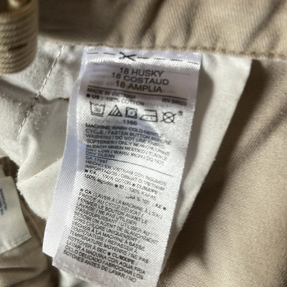 Old Navy Uniform khaki shorts with adjustable waist band. 18 Husky. (3 pairs)